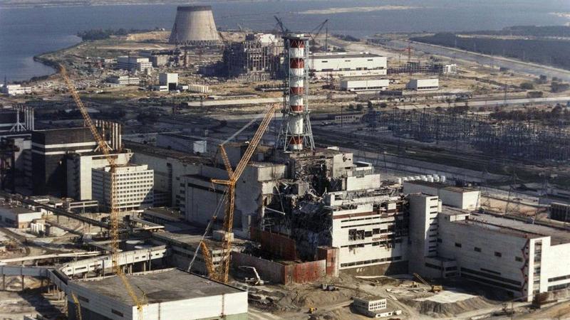Reparaturarbeiten am explodierten ukrainischen Atomkraftwerk Tschernobyl (Aufnahme vom 1. Oktober 1986).