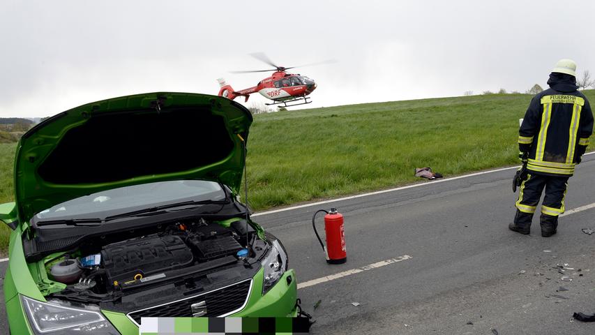 Marloffstein: Zwei Fahrer bei Frontalkollision verletzt 
