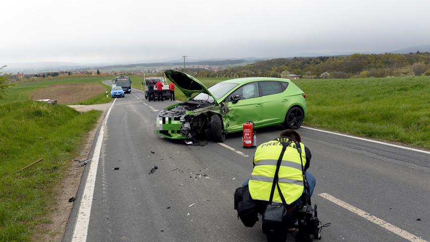 Marloffstein: Zwei Fahrer bei Frontalkollision verletzt 