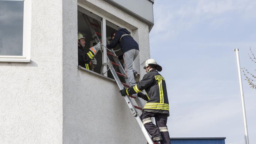 Brand und Chemikalien: Fürther Feuerwehr übte Rettungseinsatz 