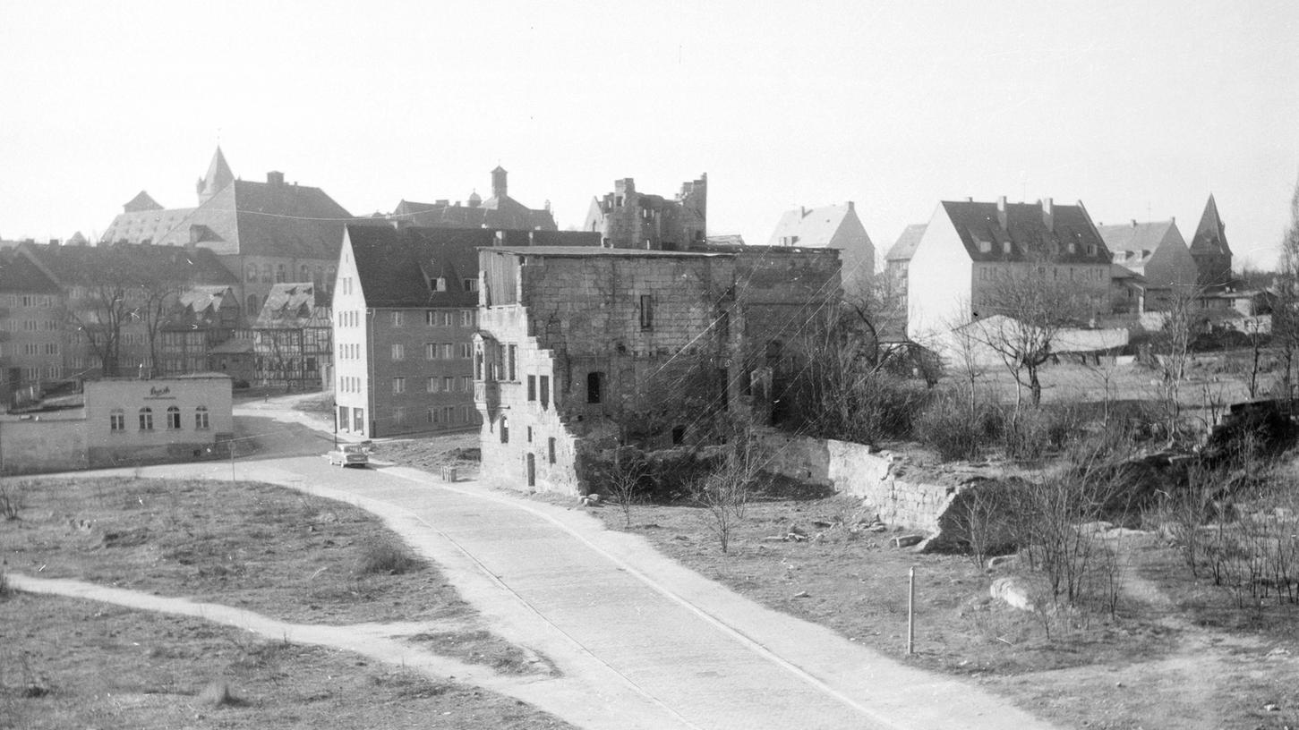 Die öde Leere gab den Namen: Sebalder Steppe nannten die Nürnberger das 1945 völlig zerstörte Viertel unterhalb der Inneren Laufer Gasse.