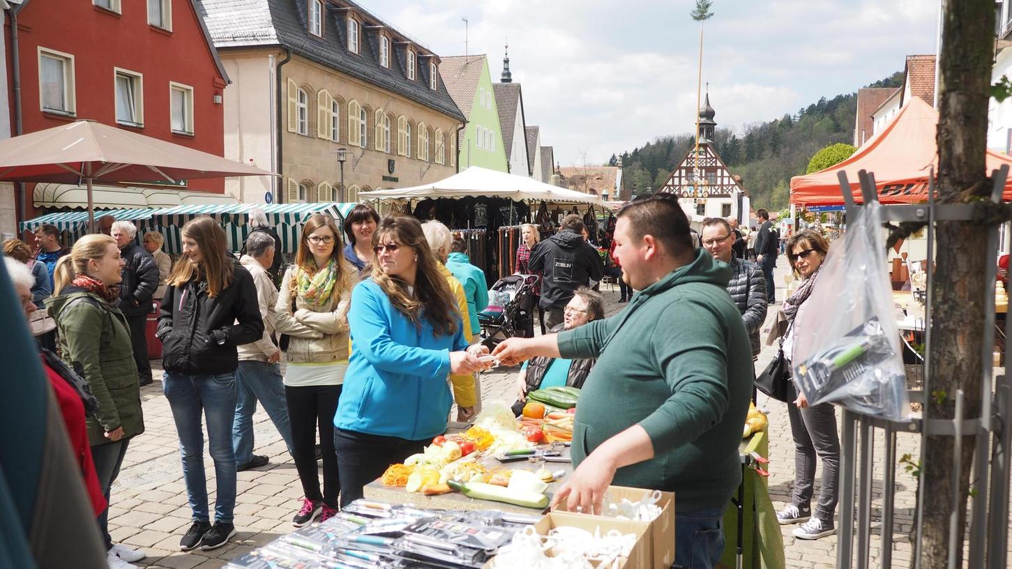 Der Markt lockt jeweils Tausende von Besuchern nach Pegnitz.
