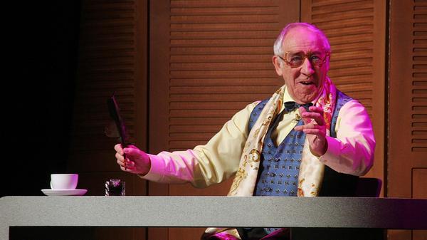 Spaß in Fürth statt Honig im Kopf: Dieter Hallervorden macht 2008 mit der Comödie Bekanntschaft.