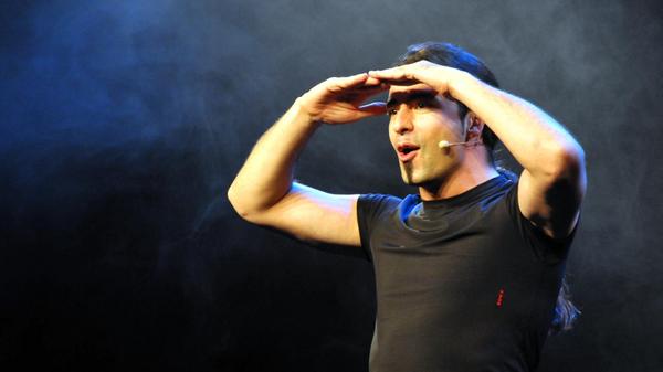 2002 gelang Bülent Ceylan mit "Döner for one" der bundesweite Durchbruch. Mit seinem Programm "Halb getürkt", das auch im ZDF gesendet wurde, trat er 2009 auch in Fürth auf.