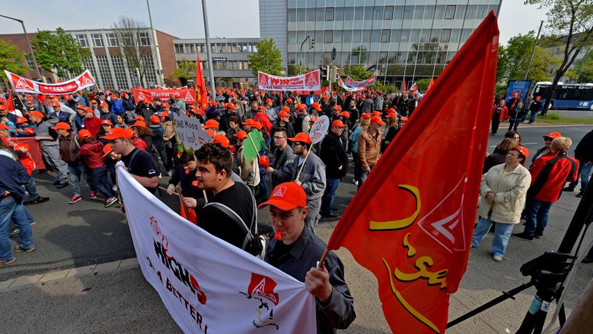 Warnstreik in Nürnberg: IG-Metall macht Druck auf Arbeitgeber