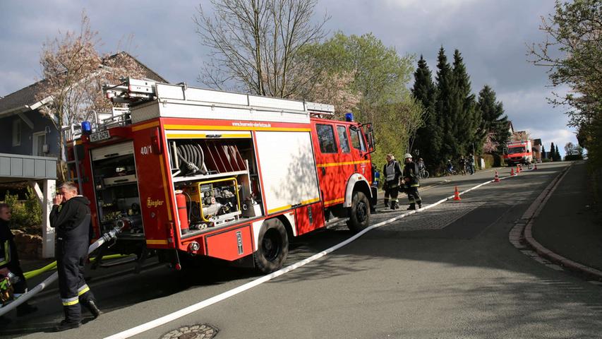 Zimmerbrand im Landkreis Hof hatte die Feuerwehr schnell im Griff