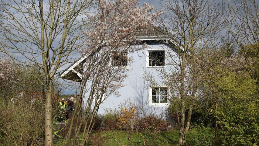 Zimmerbrand im Landkreis Hof hatte die Feuerwehr schnell im Griff