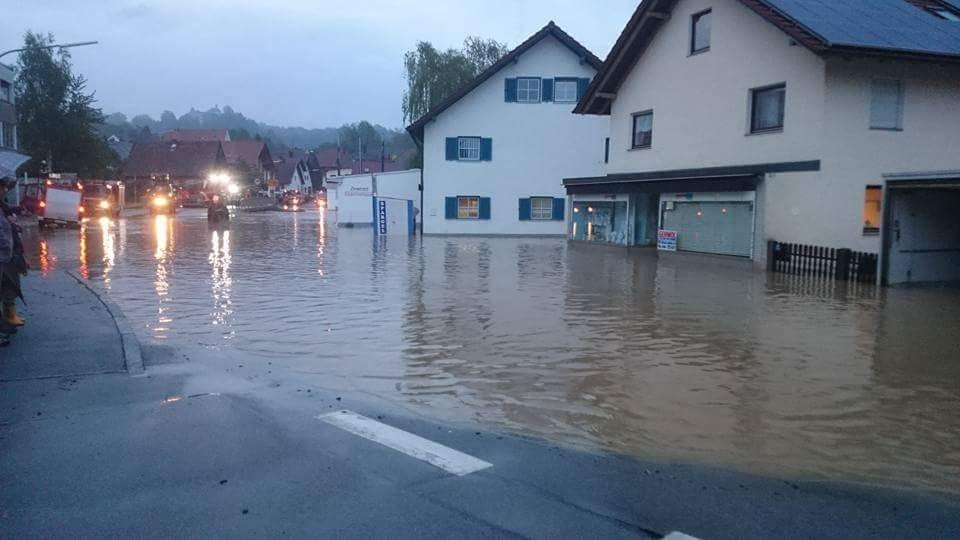 Auch im Süden Bayerns, wie hier im Landkreis Passau, traten die Flüsse nach Dauerregen über die Ufer.