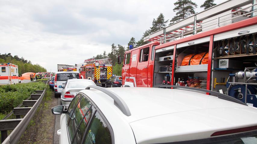 Vier Menschen sterben bei Unfall auf A6 am Kreuz Nürnberg-Ost