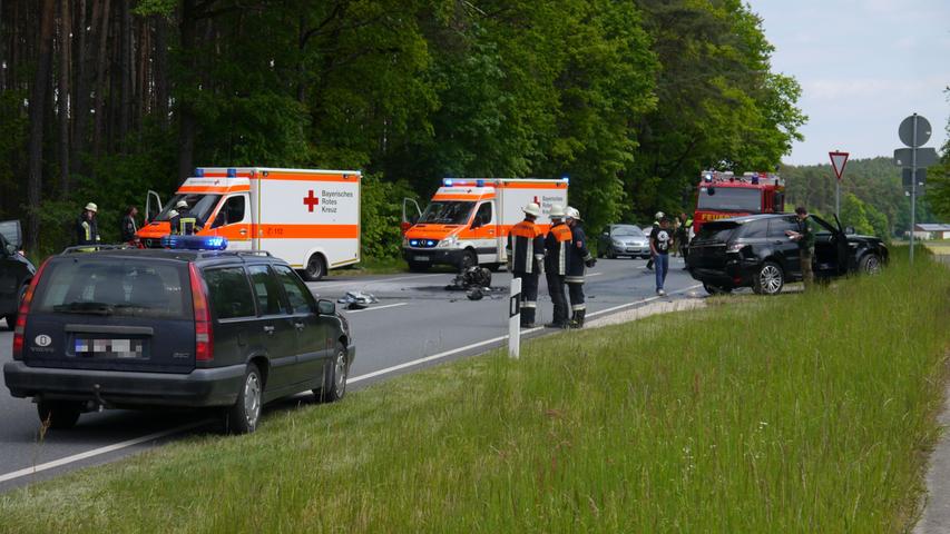 Motorradfahrer stirbt nach Sturz auf B466 bei Kammerstein