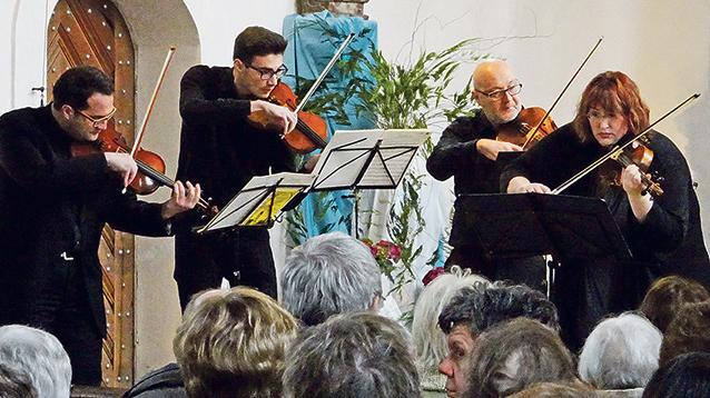 Zum Start der Matineenreihe füllten heuer Vivaldis „Vier Jahreszeiten“ die Lambertuskirche. Rund 150 Gäste lauschten dem Spiel des Hartlieb-Consorts. Zum Start der Matineenreihe füllten heuer Vivaldis „Vier Jahreszeiten“ die Lambertuskirche. Rund 150 Gäste lauschten dem Spiel des Hartlieb-Consorts.