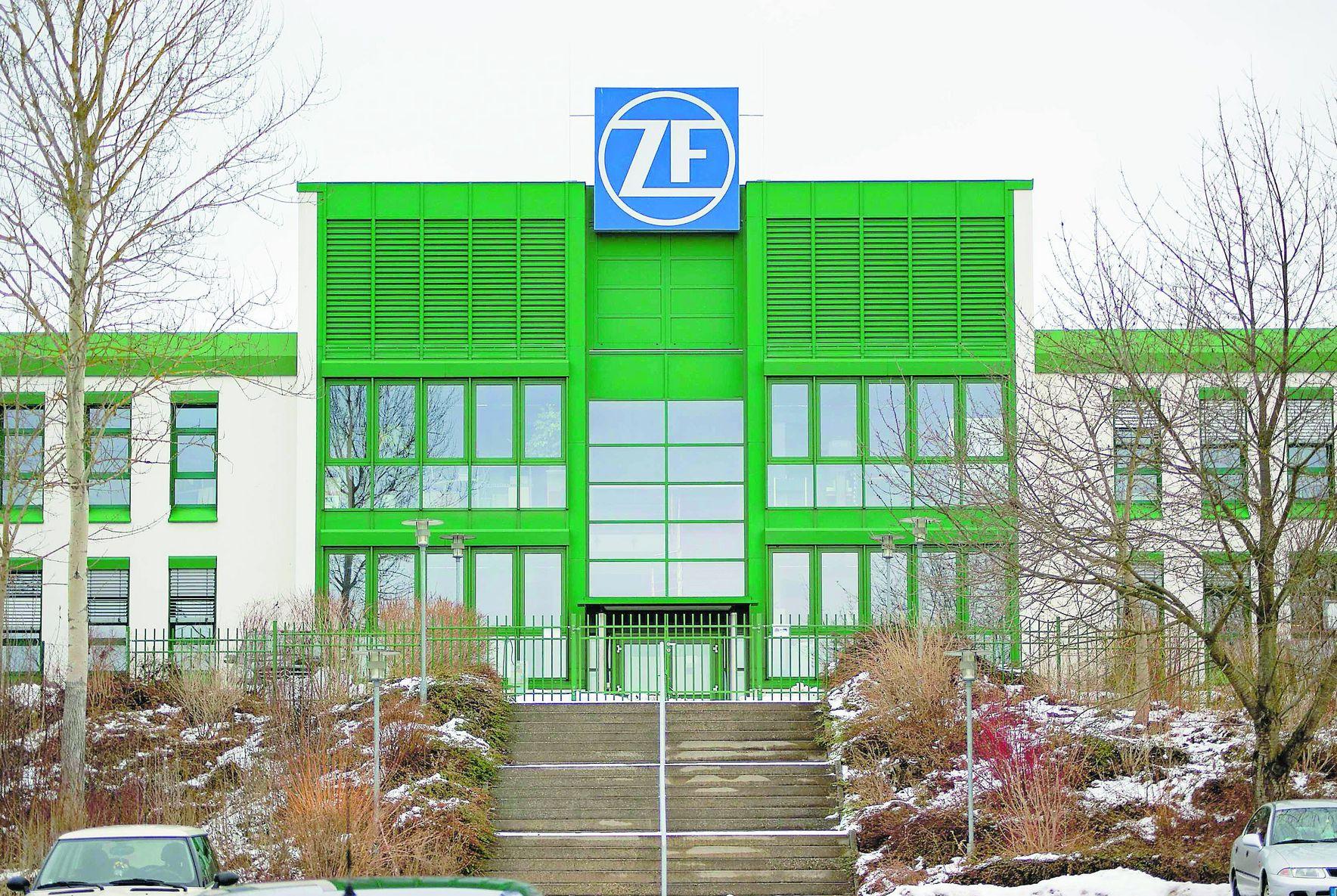 Auch bei der ZF gibt es in Bayern Weihnachtsgeld in Höhe von maximal 55 Prozent eines Brutto-Monatsgehalts.