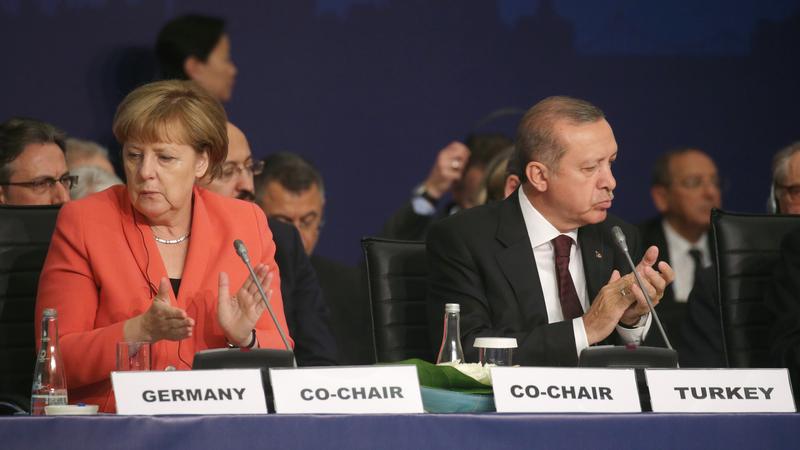Merkel sieht keine schnelle EU-Visafreiheit für Türken