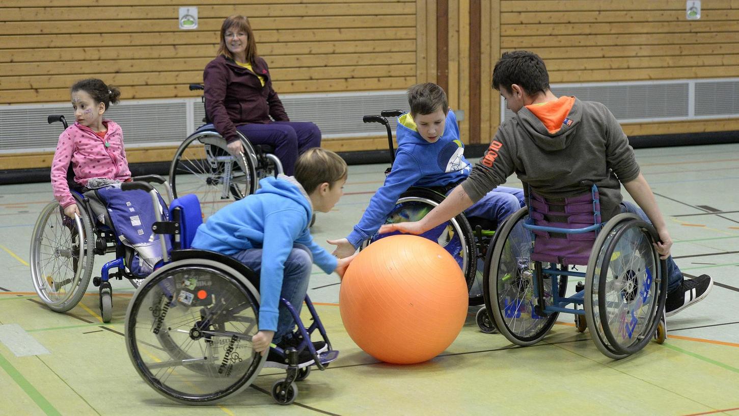 In Erlangen ist der Rollstuhl ein Sportgerät für alle