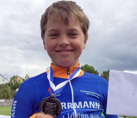 Junge Radfahrer glänzen bei „Bayerischer“