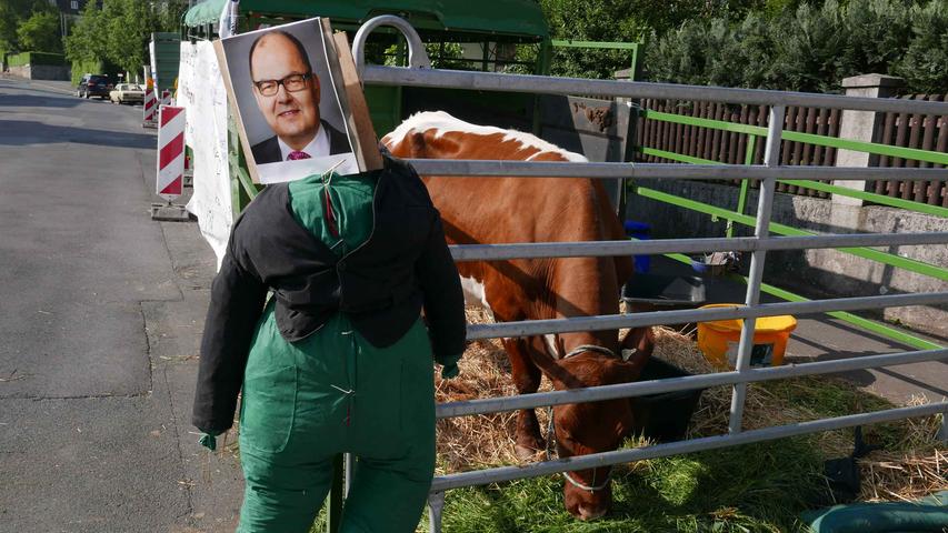 Landwirtschaftsminister bei Milch-Protest in Neustadt