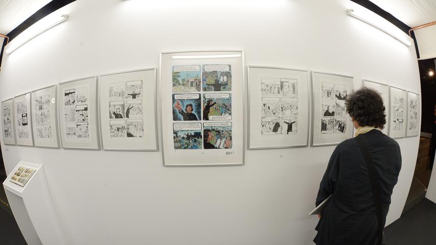 Allerdings gibt es in der Ausstellung zu Taniguchi keine Skizzen zu sehen - somit auch keine Stilübungen des Zeichners. Dafür öffnete Marguerite Abouet bei ihrer Ausstellung ihr Skizzenbuch. Hier gibt es Einsichten in den Arbeitsprozess der afrikanischen Comicautorin.