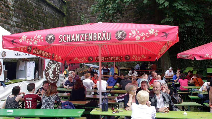 Regionale Genusskultur beim Bierfest im Burggraben