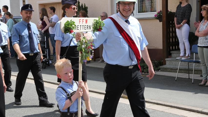 Festzug durch Drosendorf: Freiwillige Feuerwehr feiert 125-jähriges Bestehen