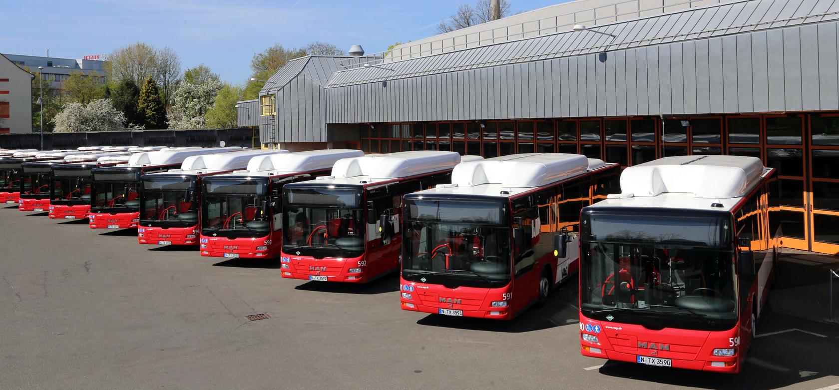 Zuwachs für den Fuhrpark der VAG: Die ersten E-Gelenkbusse kommen nach Nürnberg.