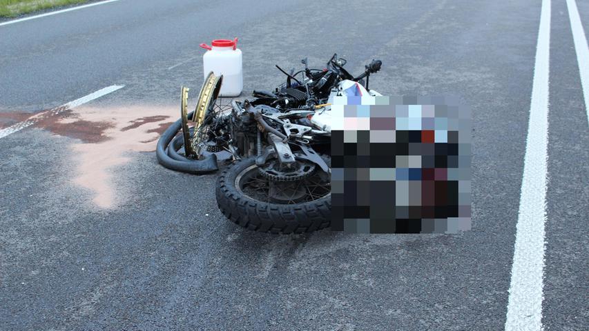 Schockierender Unfall: Motorradfahrer stirbt nahe Amberg