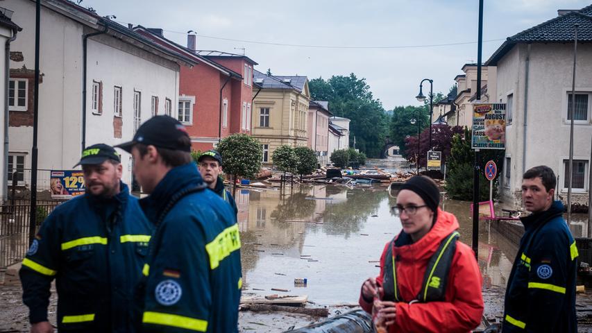Chaos und hilflose Helfer nach Hochwasser in Niederbayern