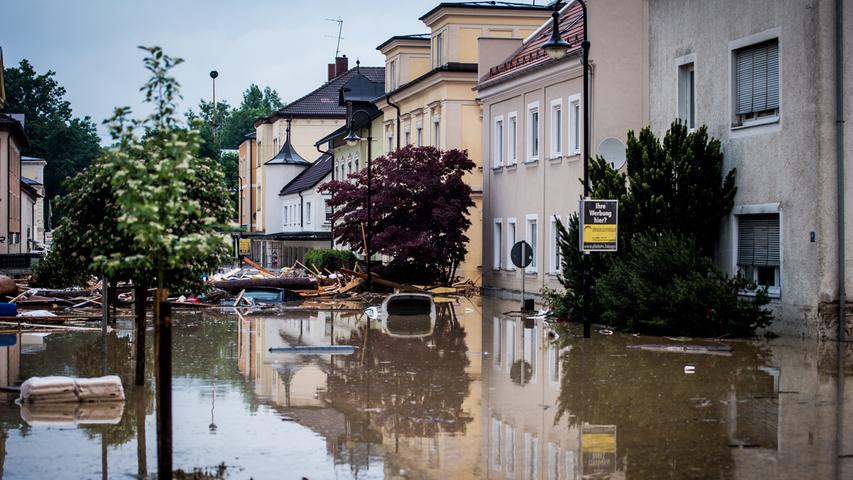 Chaos und hilflose Helfer nach Hochwasser in Niederbayern