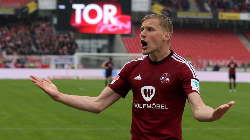 Hanno Behrens geht davon aus, auch in der kommenden Saison in Nürnberg zu spielen. Trotzdem könnte durch seine guten Leistungen noch ein Bundesligaverein Interesse zeigen und ihn abwerben. Sein Arbeitsverhältnis endet erst im Juni 2018.