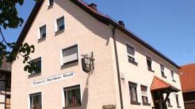 Das Brauerei-Gasthaus Gradl in Leups. Das Brauerei-Gasthaus Gradl in Leups.