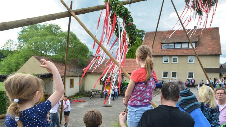 In Pfaffenhofen wird zünftig Kirchweih gefeiert