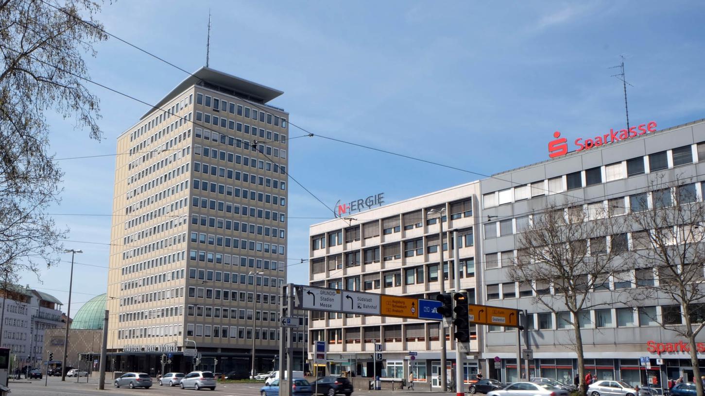 Gilt als ein wichtiges Symbol des Wiederaufbaus: Das Plärrer-Hochhaus wurde 1953 gebaut und steht unter Denkmalschutz.