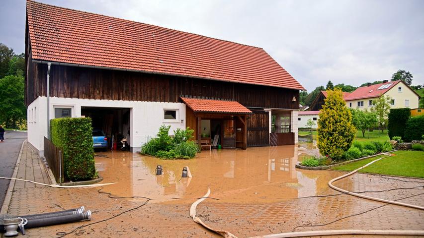Nach Hagel und Starkregen: Land unter in Lampertshofen