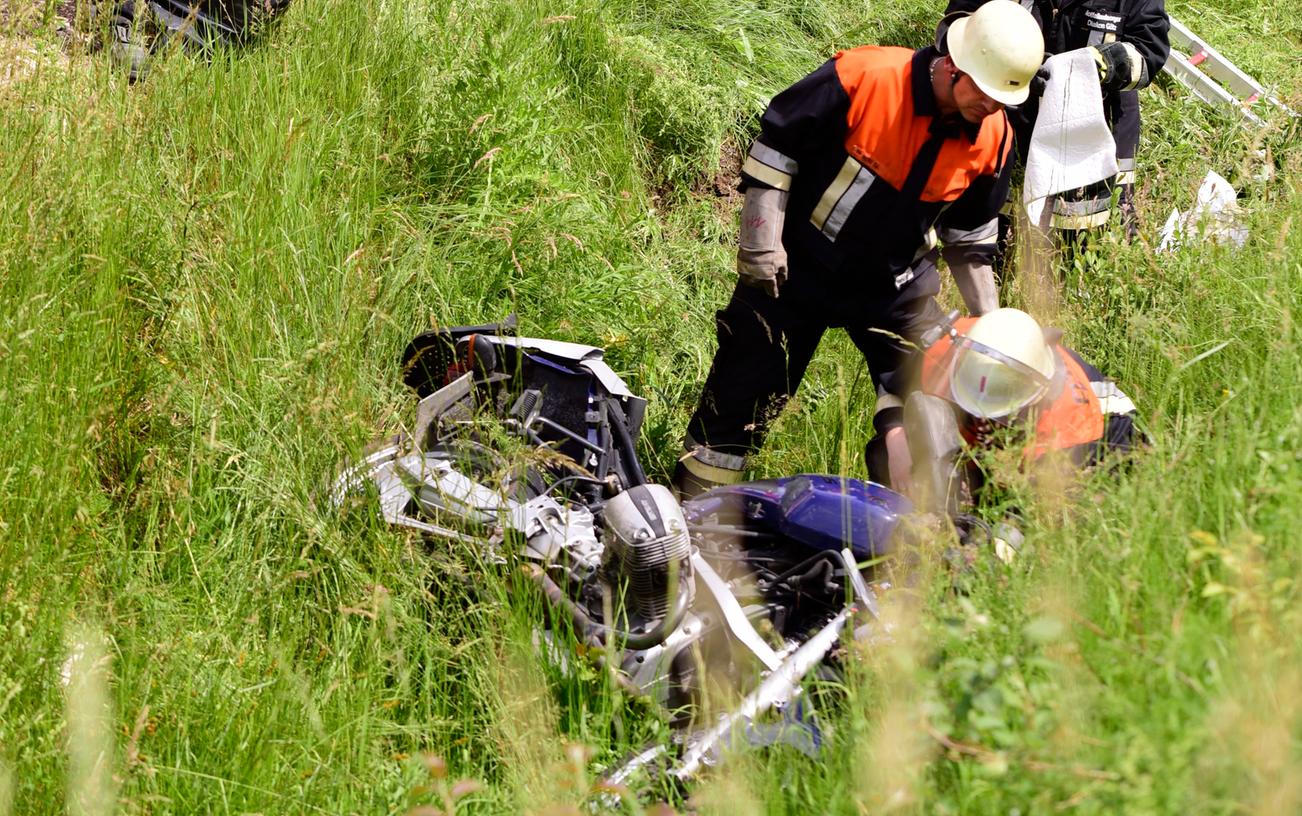 Zwischen Stöckelsberg und Unterölsbach ist ein Motorradfahrer verunglückt.