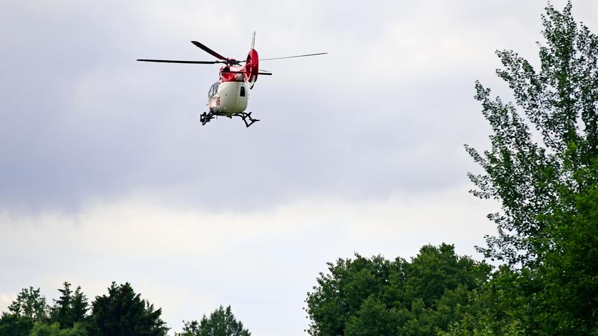 Hubschrauber rettet verletzten Motoradfahrer bei Stöckelsberg
