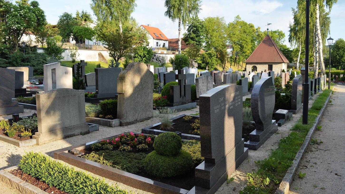 Velburgs SPD bleibt beim Friedhofs-WC hart
