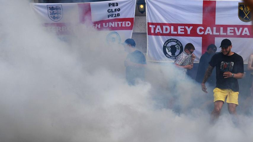 Krawalle in Marseille: Englische Fans geraten mit Polizei aneinander