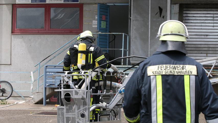 Feuer im Gewerbegebiet: Dachstuhl in Gunzenhausen brannte