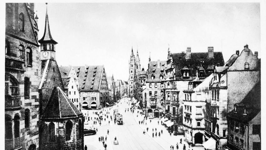 Dem heutigen Straßenbild nicht unähnlich zeigt der Verlauf vor dem 1. Weltkrieg die Mauthalle in der Königstraße.