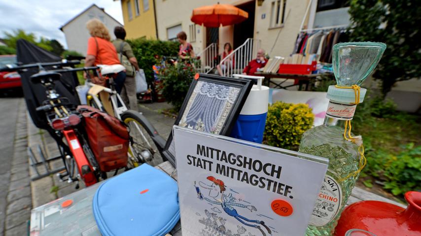 Schmuckstückwechsel: Hinterhofflohmarkt in Zabo