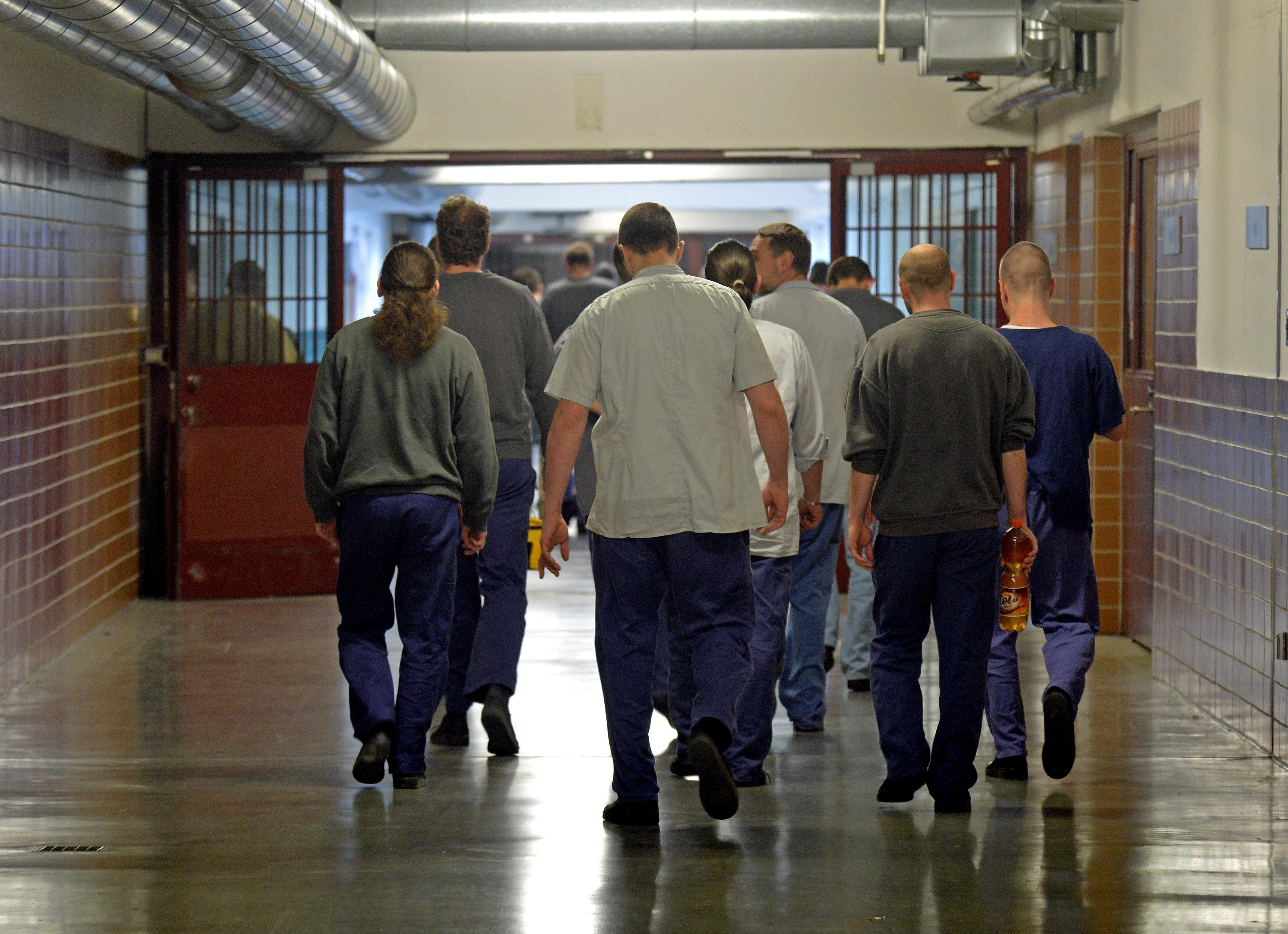 Wer diesen Weg gehen muss, hat sei­ne Freiheit verloren: Ein unterirdisches Tunnelsystem verbindet Gefängnis und Gericht in Nürnberg.