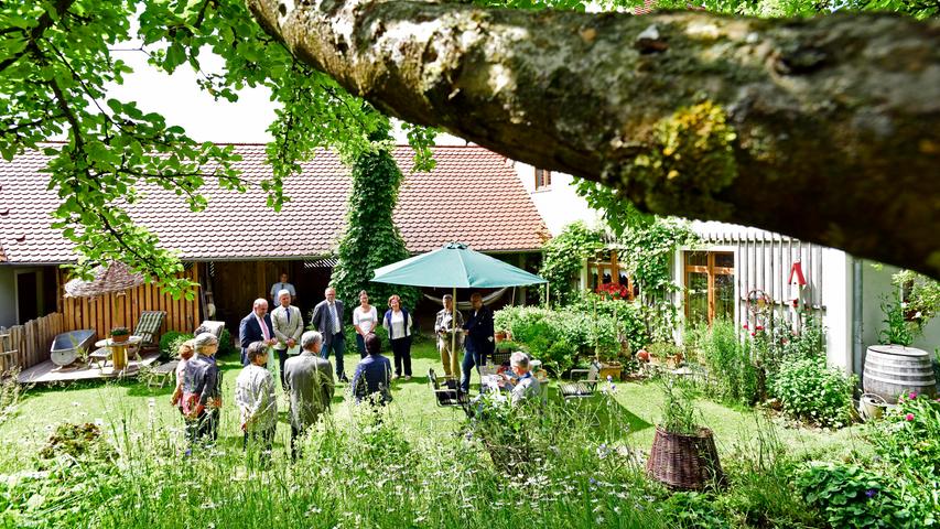 Zu Gast im idyllischen Garten der Familie Knollmeyer in Eschertshofen.