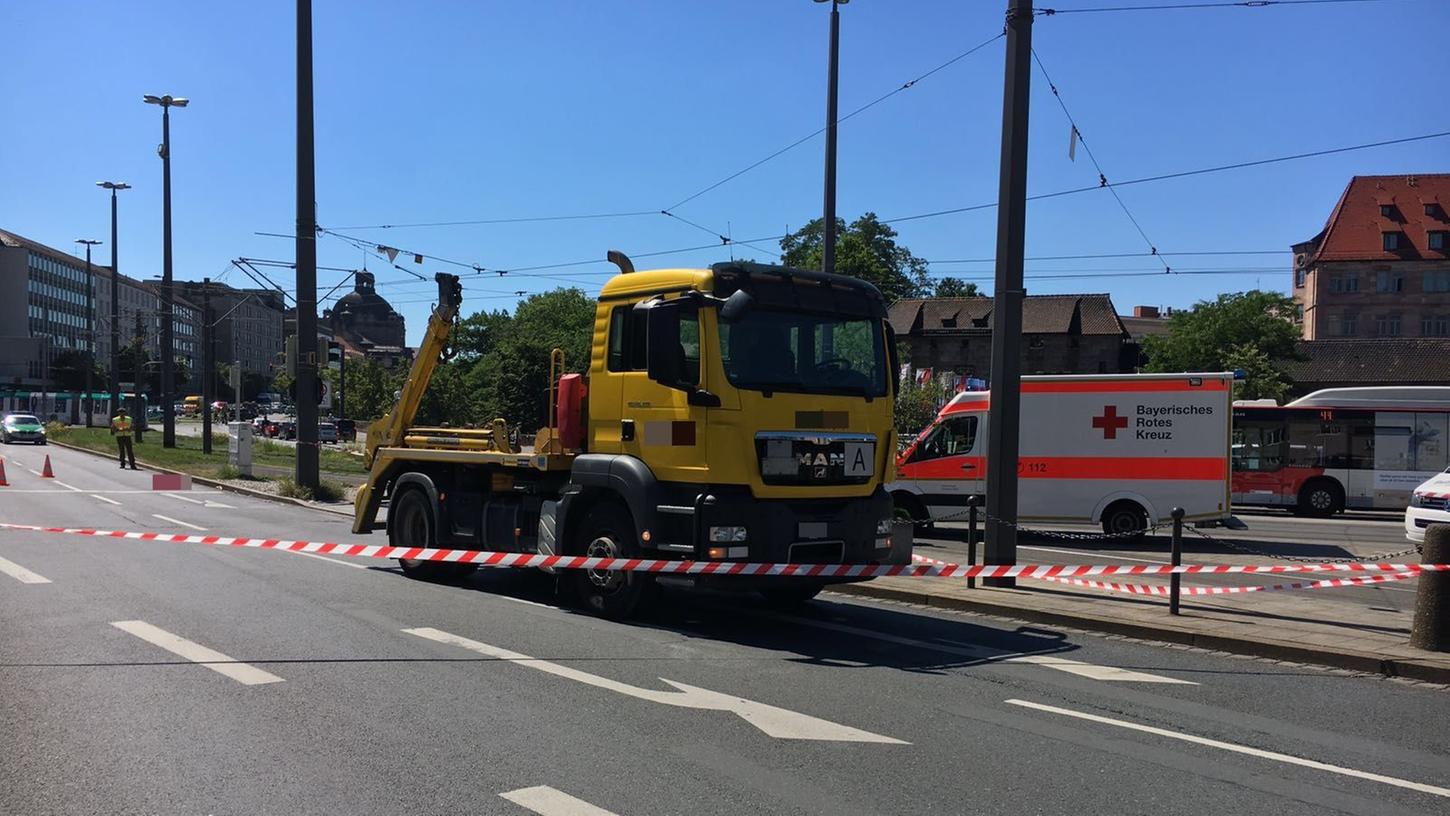 Bei einem Unfall am Hauptbahnhof Nürnberg ist am Donnerstagnachmittag ein Mann ums Leben gekommen.