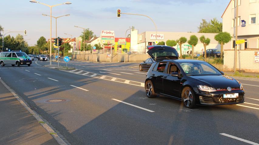 An Fußgängerampel in Zirndorf: Junge wird von Auto erfasst