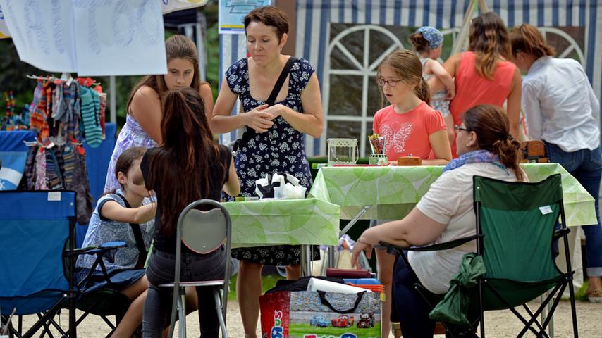Markt im Grünen lockt die Nürnberger: Sommerkiosk in der Rosenau
