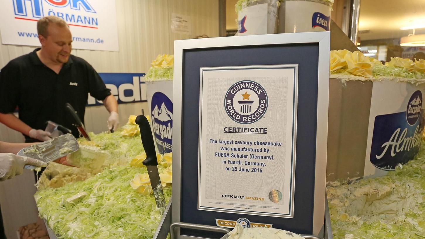 Weltrekord! Fürth feiert die weltgrößte Frischkäsetorte