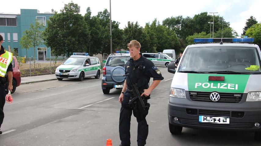 Rockertreffen auf Sportplatz: Polizei sichert Sündersbühl