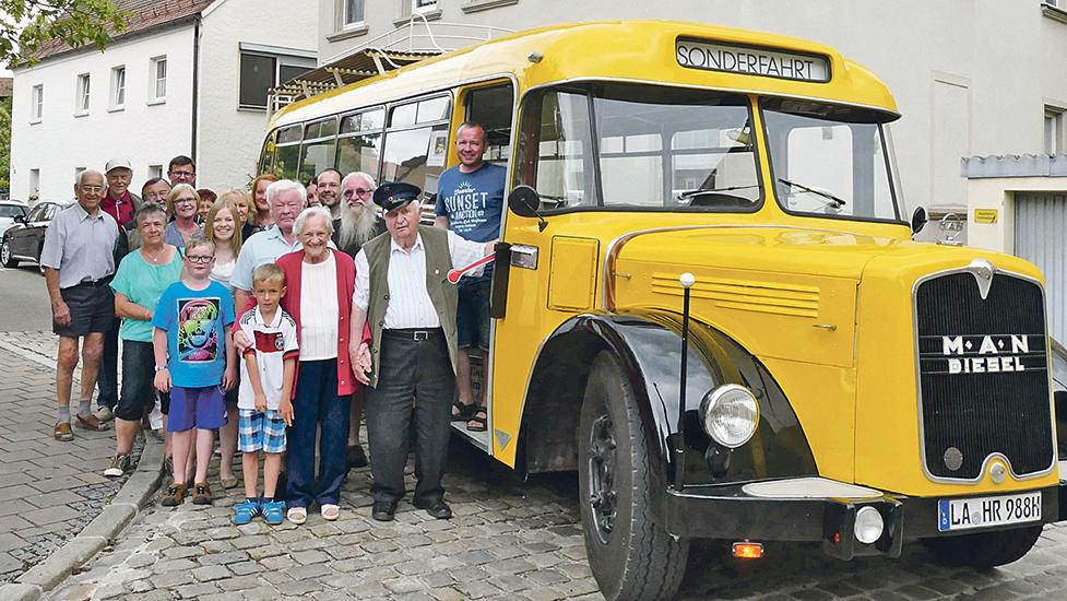 Mit dem Postbus-Oldtimer über den Weißenburger Jura