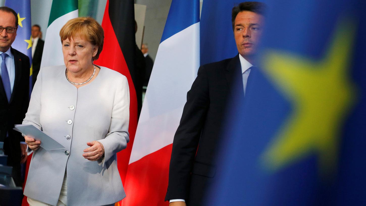 Der französische Präsident François Hollande, Bundeskanzlerin Angela Merkel und der italienische Ministerpräsident Matteo Renzi drängen nach dem Brexit-Votum auf schnelle Austrittsverhandlungen.