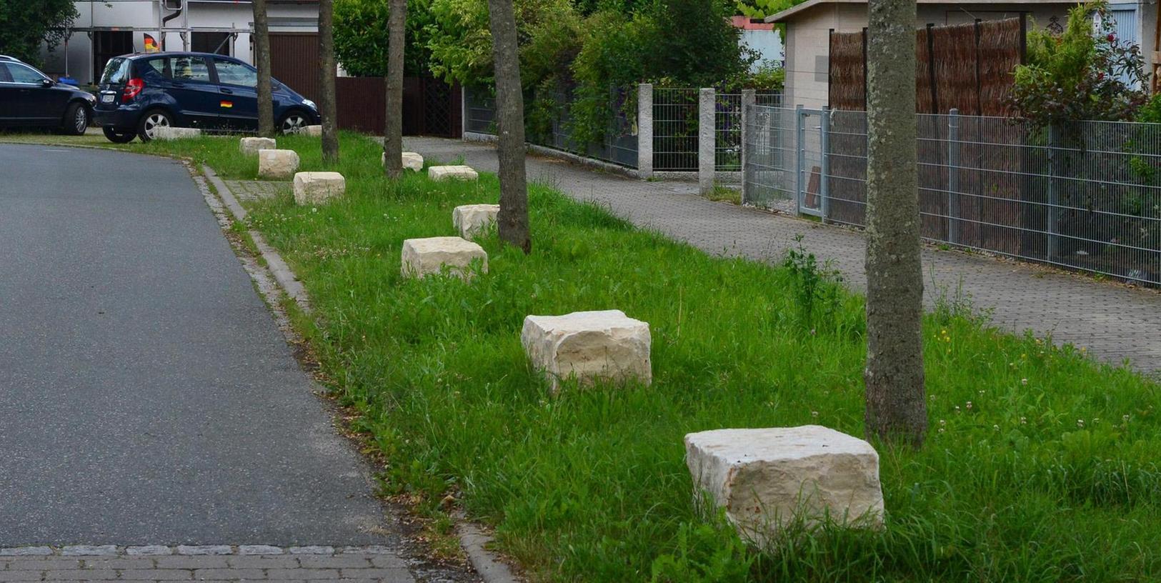 Stadt Erlangen hat viele Steine des Anstoßes verlegt