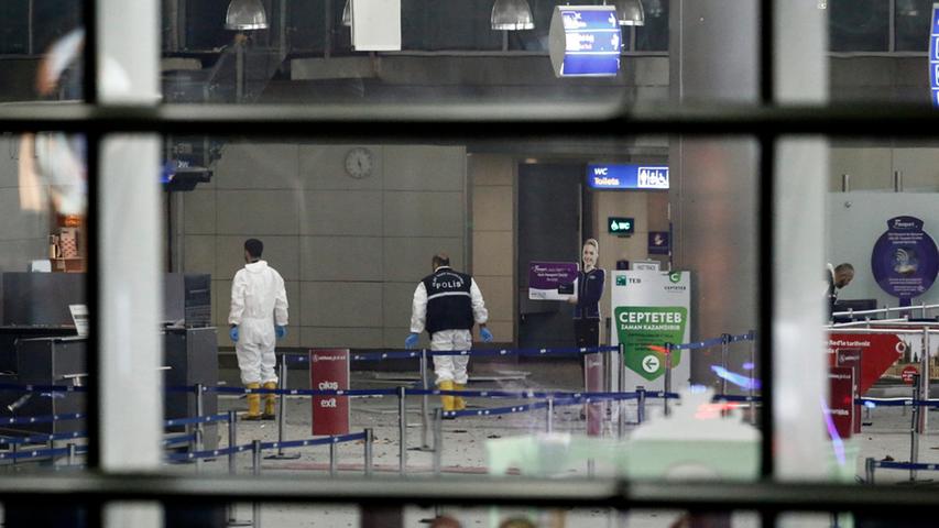 Wieder erschüttert ein Terroranschlag die Türkei, Europa und die Welt: Am Atatürk-Flughafen in Istanbul richteten Selbstmord-Attentäter ein Blutbad an, Dutzende starben, noch mehr Menschen wurden verletzt.